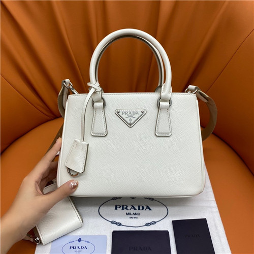 olcson prada bag replica bags elado Uzlet utanzat budapest replika Gucci cipo Chanel ov Marc Jacobs szandal Alexander Wang webshop