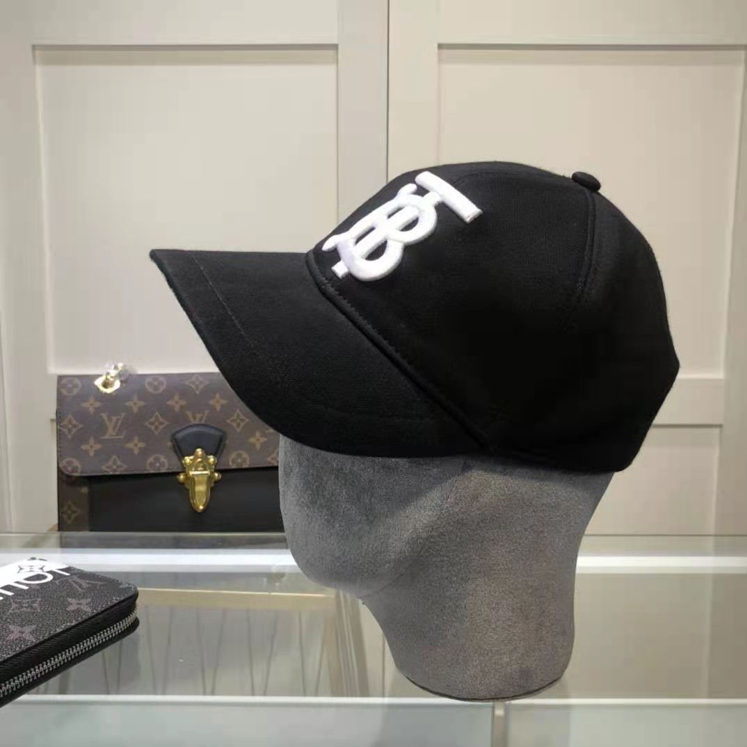 Burberry black cap best sale